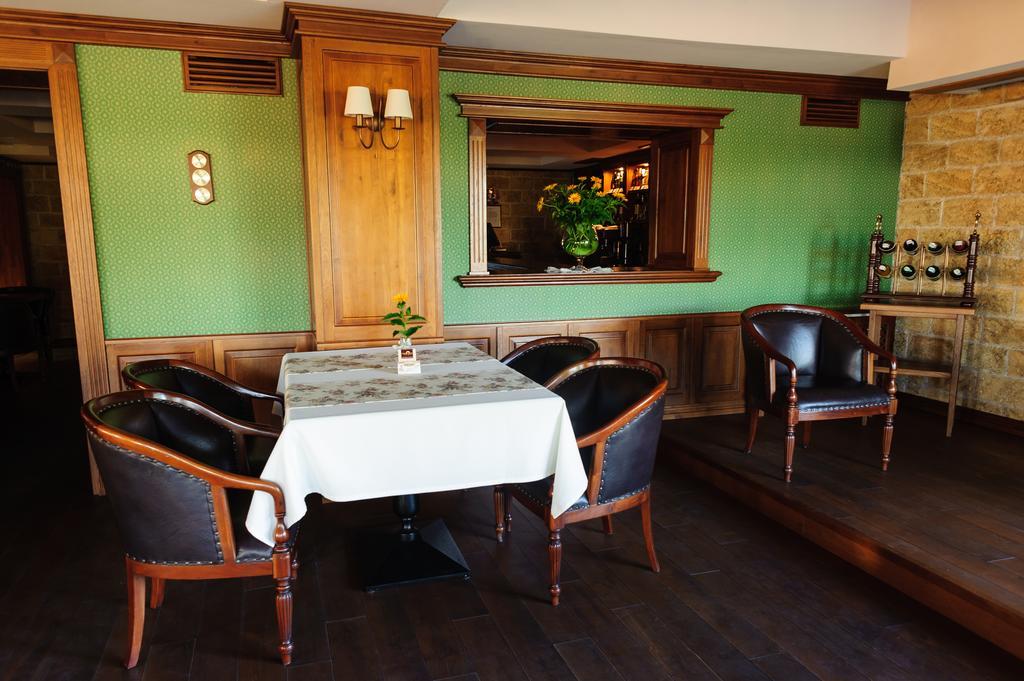 Hotel Zolota Pidkova Kozlin 외부 사진