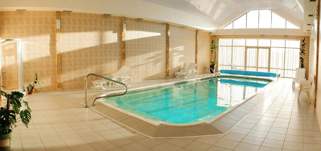 Hotel Zolota Pidkova Kozlin 외부 사진