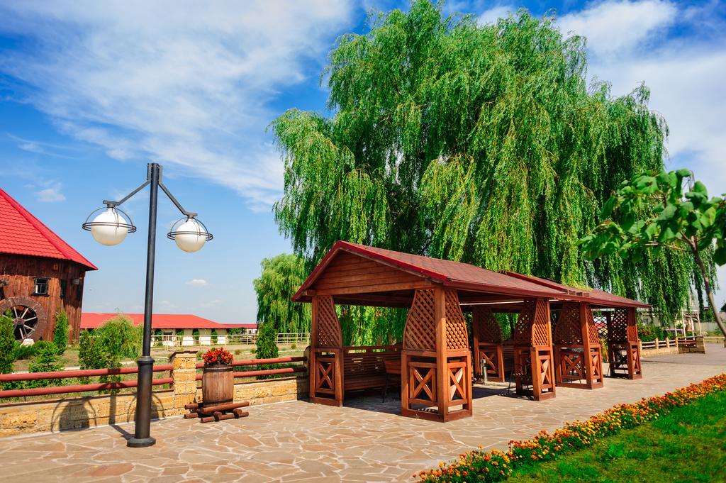 Hotel Zolota Pidkova Kozlin 외부 사진